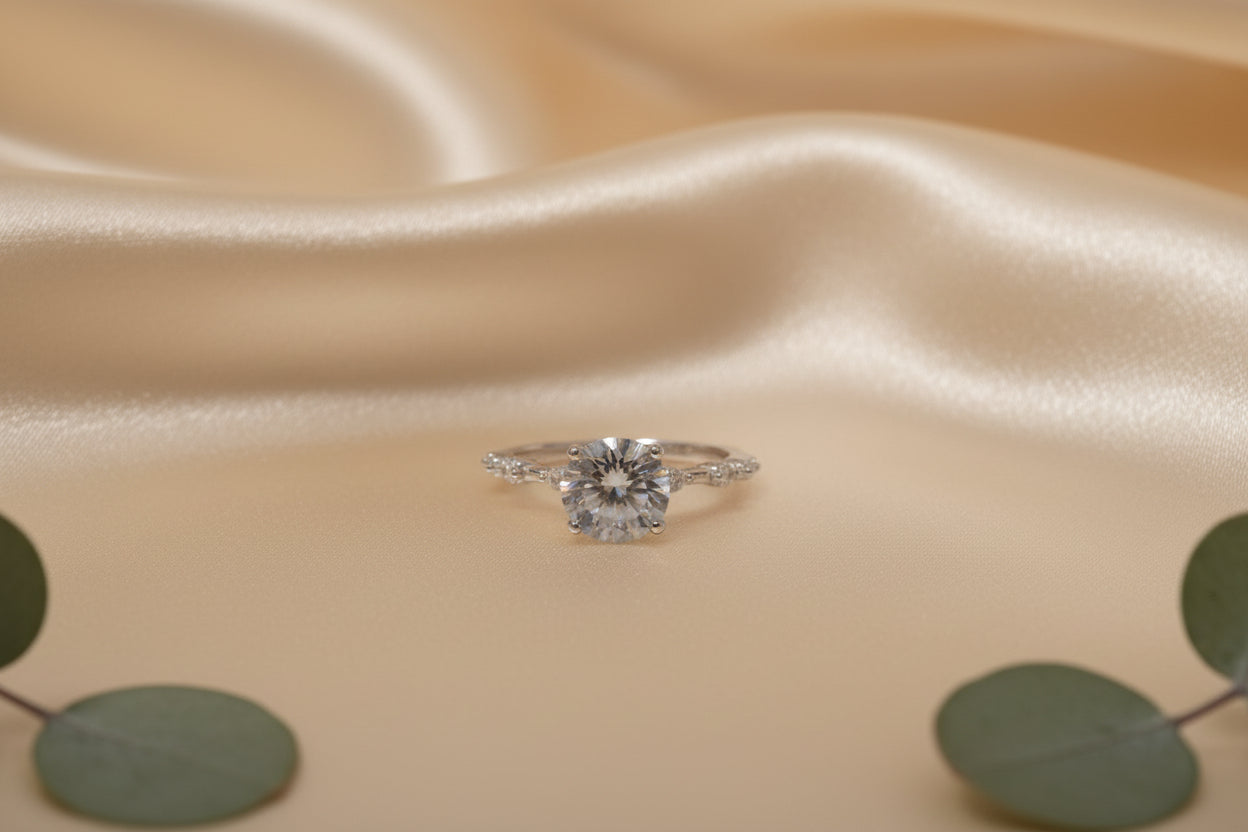 925 Silver Ring with Round Center CZ